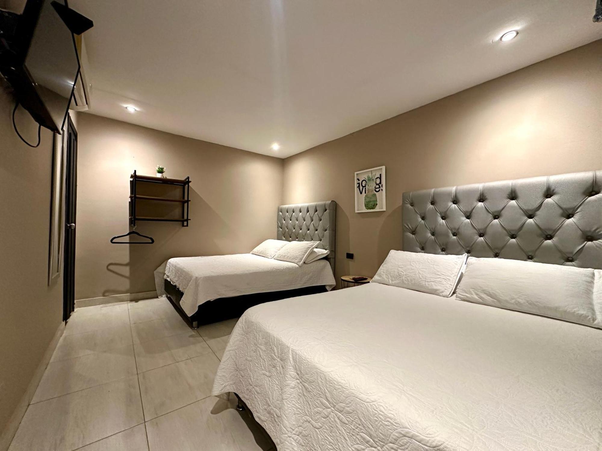 Hotel Londres Valledupar Bagian luar foto