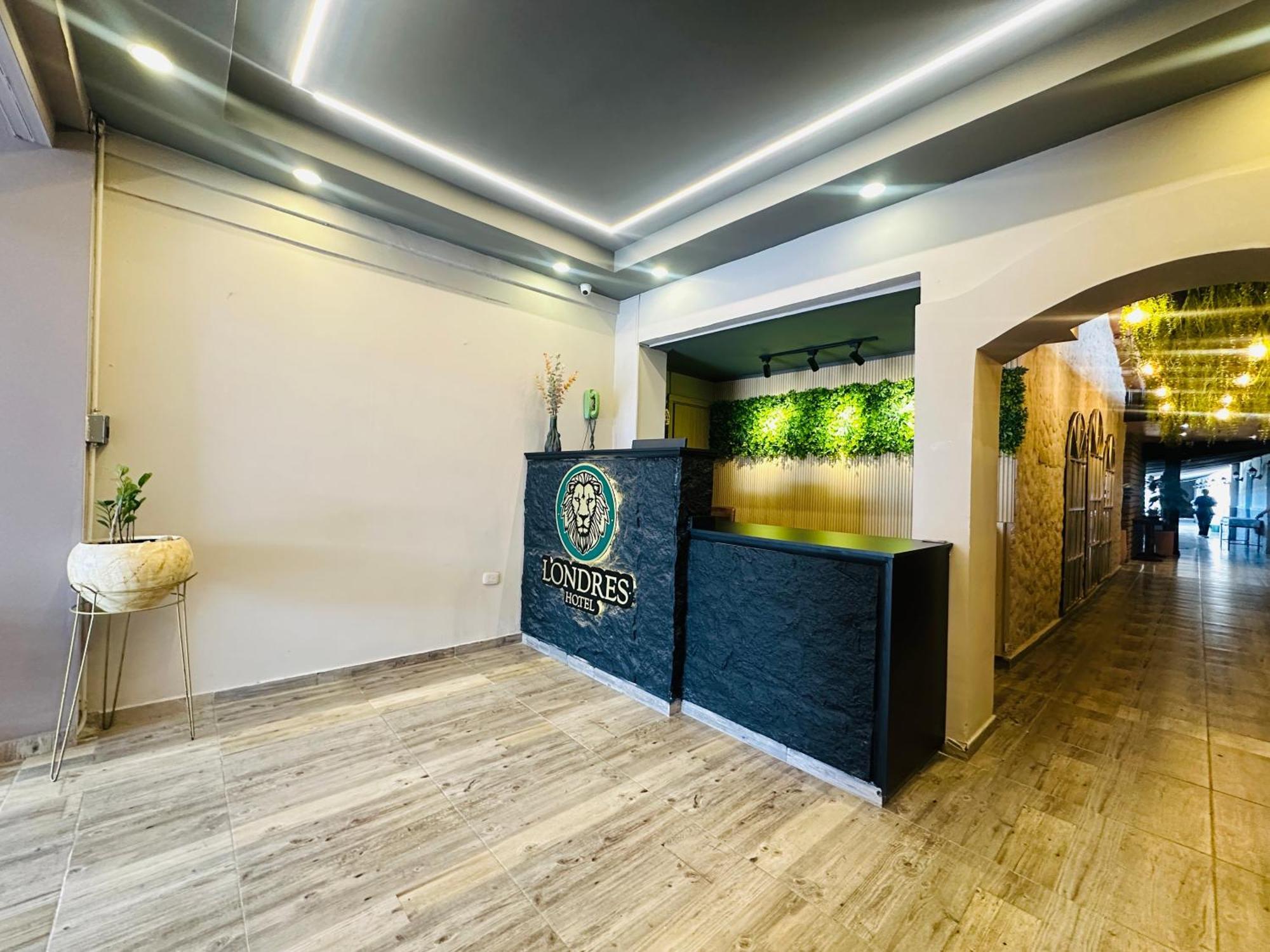 Hotel Londres Valledupar Bagian luar foto